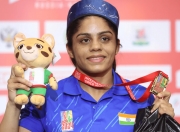 B体育体育下载-立陶宛举重选手在赛场上独领风骚的简单介绍