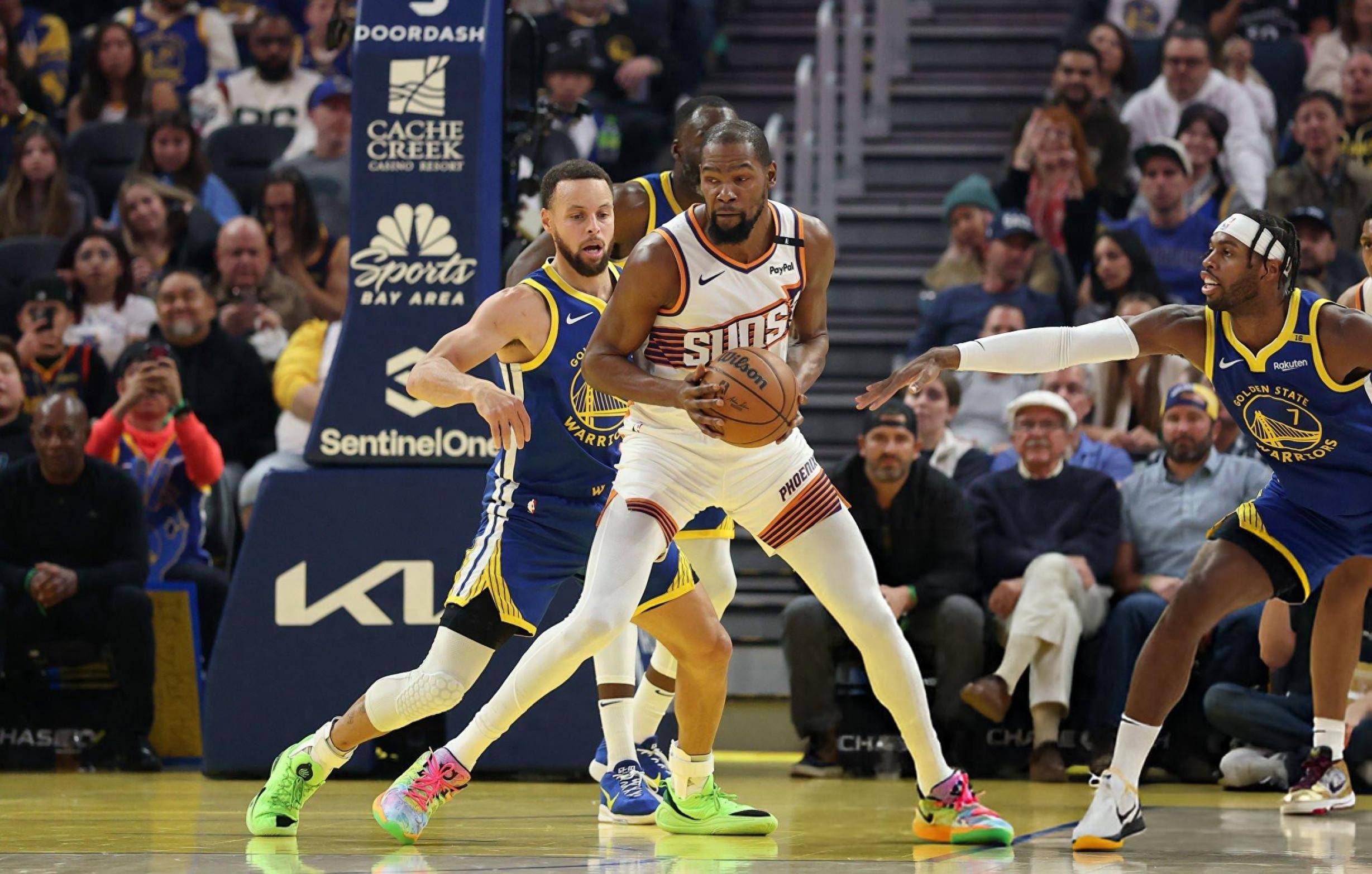 勇士遭遇失利,主场被逆转无缘胜利的简单介绍 勇士遭遇失利,主场被逆转无缘胜利的简单介绍