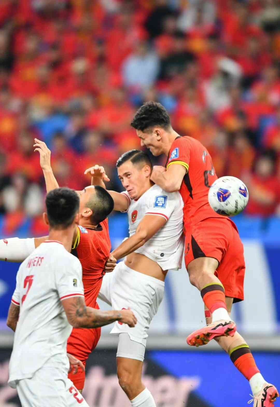 中亚球队在激烈角逐中获得重要胜利 中亚球队在激烈角逐中获得重要胜利