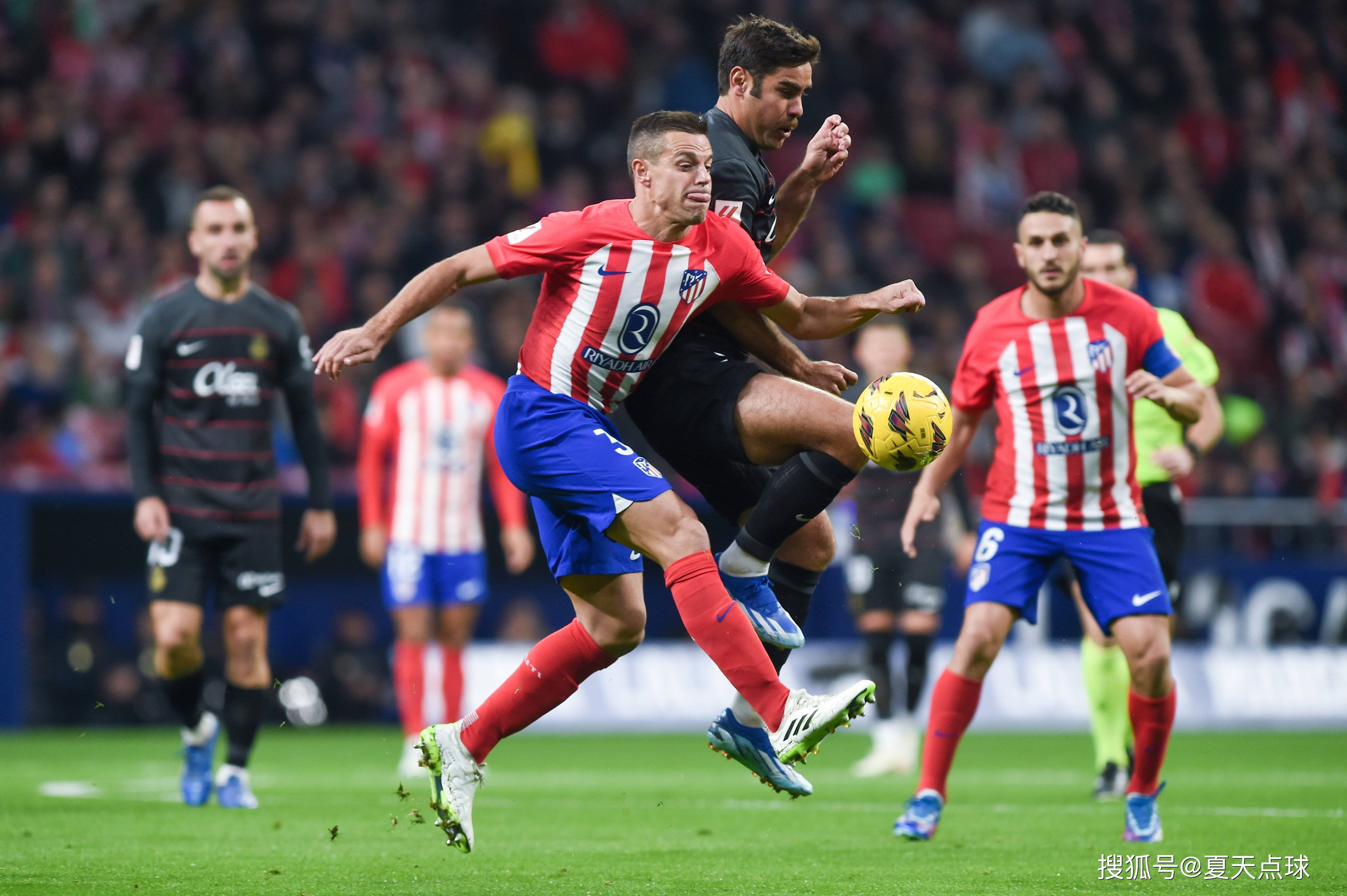 包含热血搏斗!欧洲赛事精彩纷呈,球队竞逐荣耀的词条 包含热血搏斗!欧洲赛事精彩纷呈,球队竞逐荣耀的词条