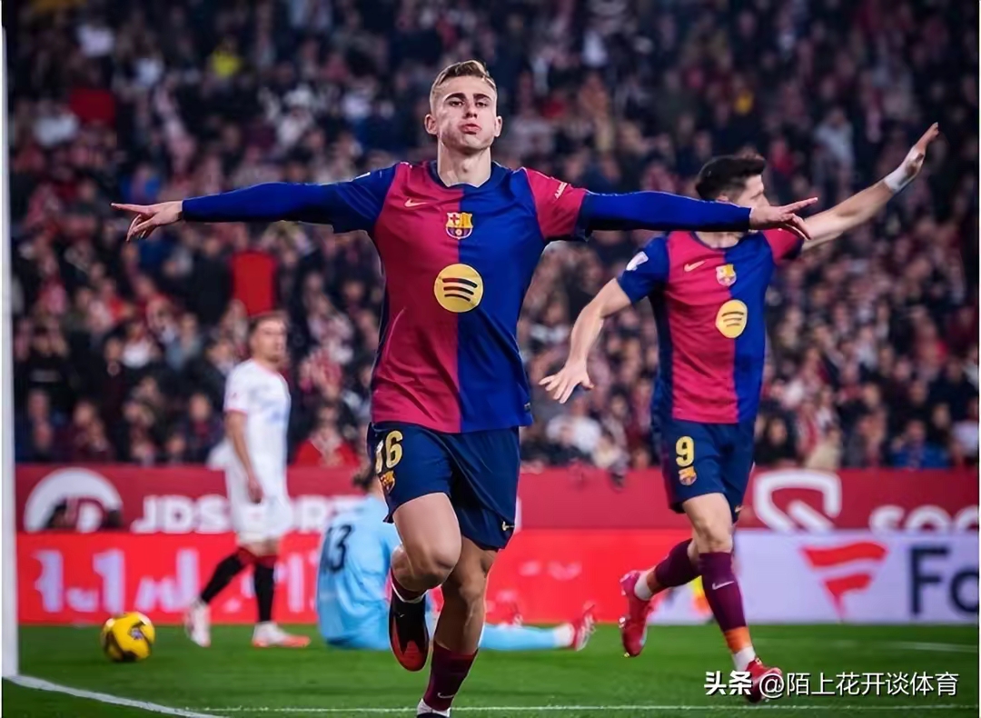 包含塞维利亚在客场力克对手，稳住联赛前列位置的词条