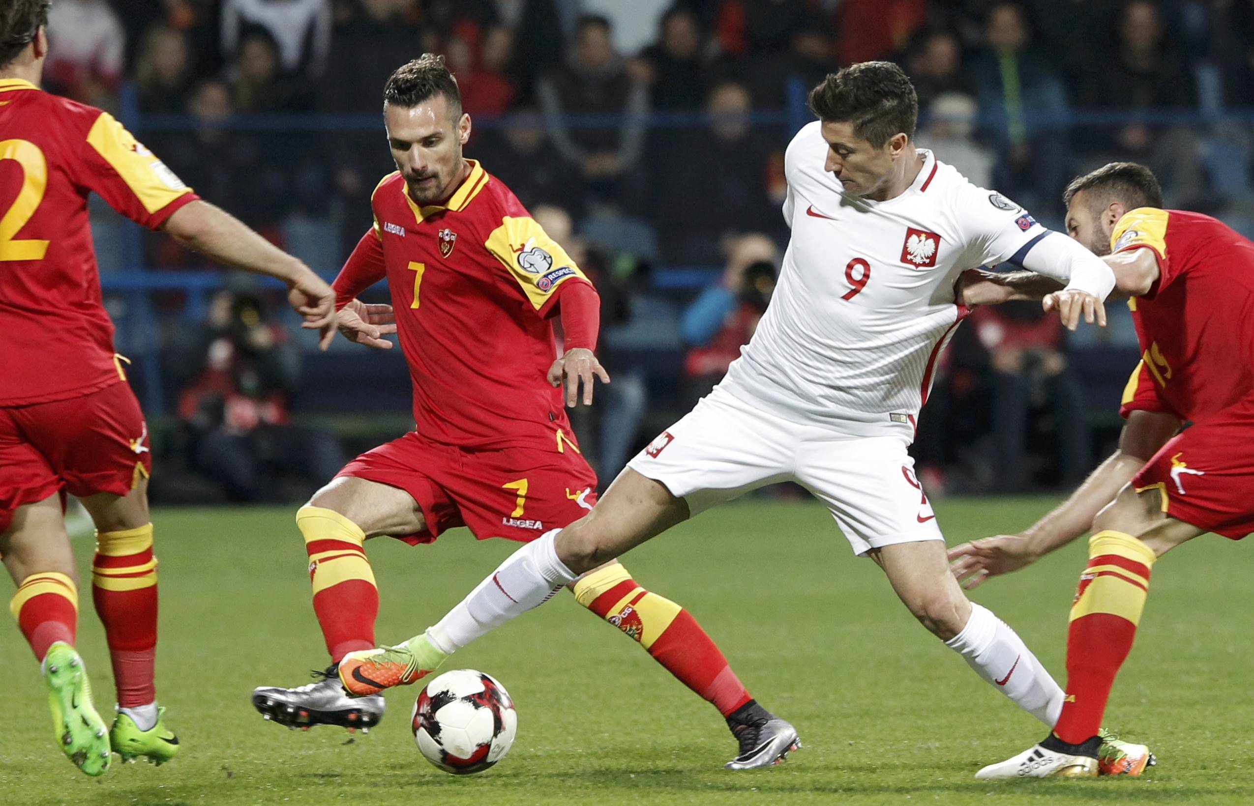 波兰队主场力挫捷克队,希望冲刺淘汰赛的简单介绍 波兰队主场力挫捷克队,希望冲刺淘汰赛的简单介绍