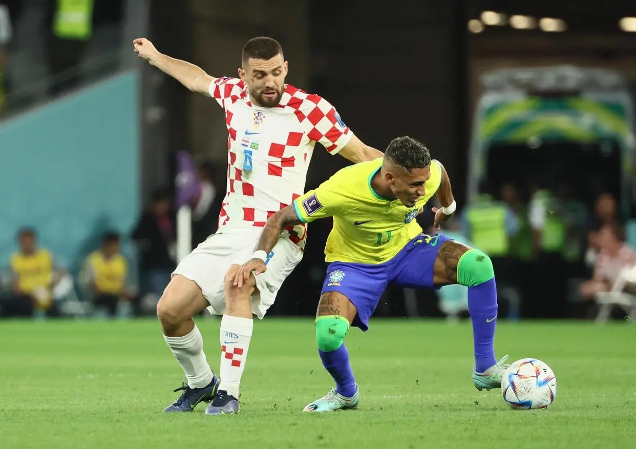 克罗地亚队在激烈比赛中晋级到下一轮 克罗地亚队在激烈比赛中晋级到下一轮