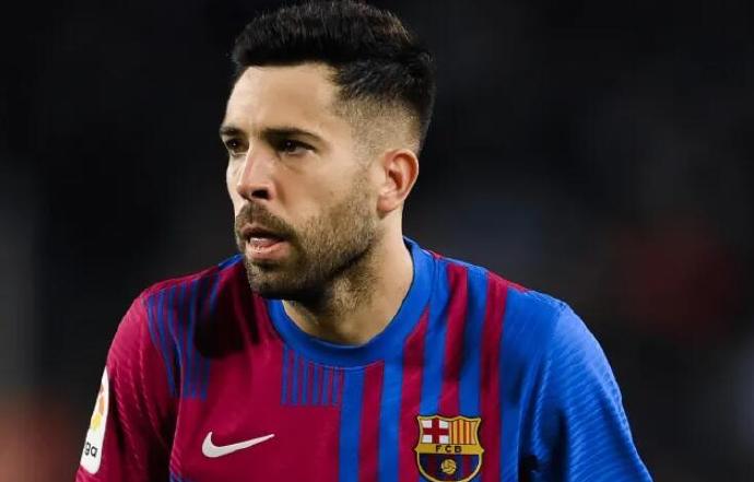 关于阿尔巴助攻尤文逼平，巴萨失意被逼无奈的信息