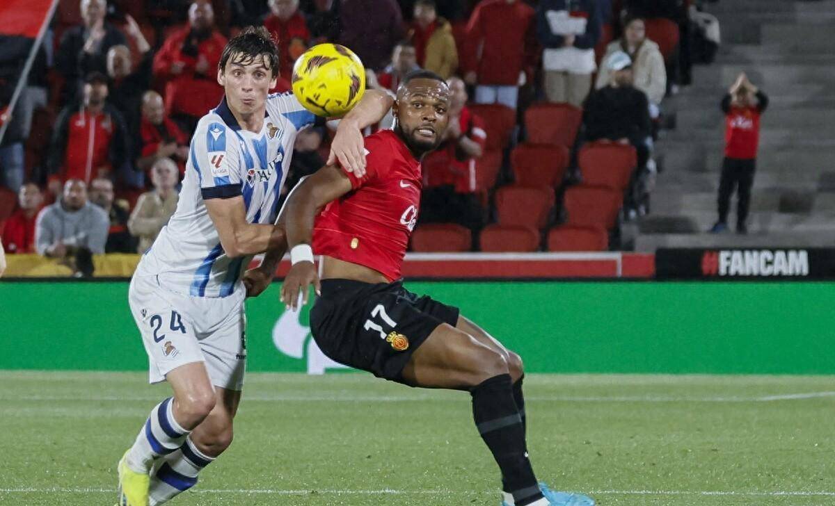 格拉纳达鏖战至最后一刻,主场再次抢分 格拉纳达鏖战至最后一刻,主场再次抢分