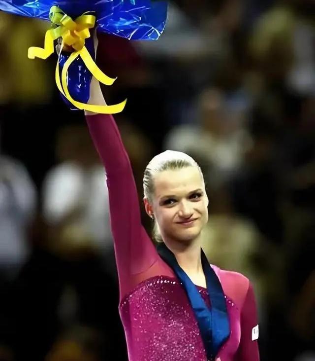 俄罗斯女子体操选手表现优异