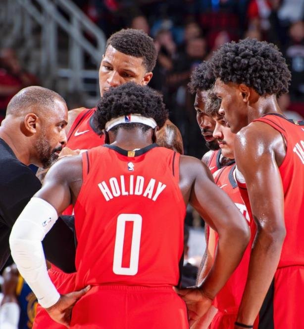 灰熊队主场不敌对手，需加强进攻策略