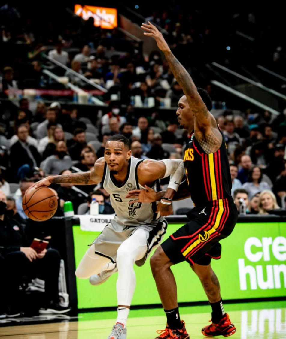 包含老鹰再胜马刺,取得三连胜的词条 包含老鹰再胜马刺,取得三连胜的词条