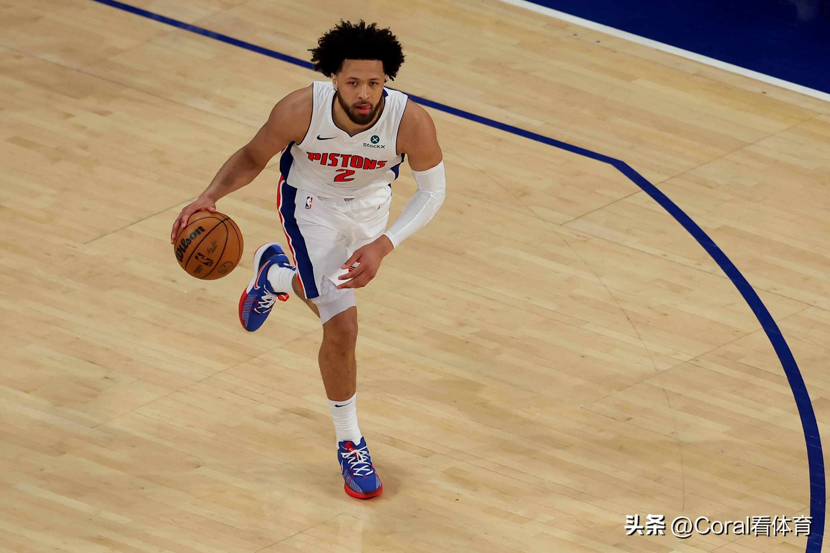 关于黄蜂力克尼克斯,排名西部前列的信息 关于黄蜂力克尼克斯,排名西部前列的信息