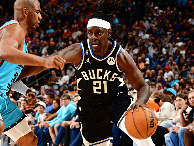 雄鹿客场险胜开拓者,米德尔顿末节发威 雄鹿客场险胜开拓者,米德尔顿末节发威