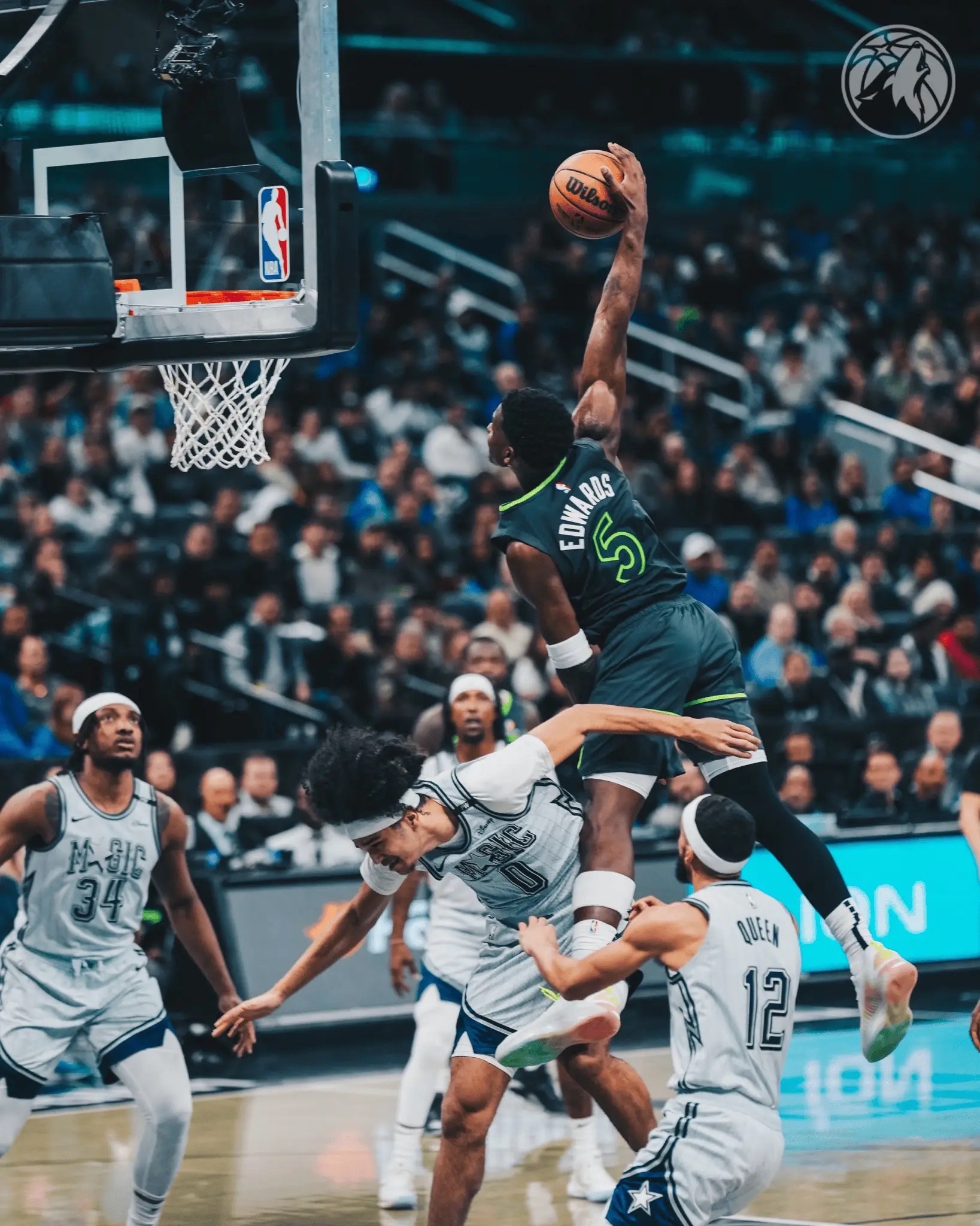 国外篮球联赛半决赛打响，球队表现精彩可期