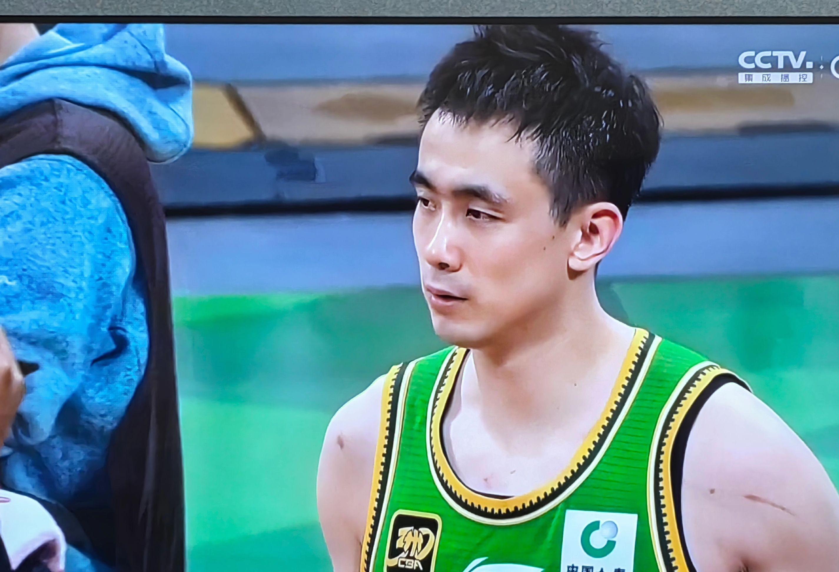 高强度对抗激烈升级，球员身心饱受磨练的简单介绍